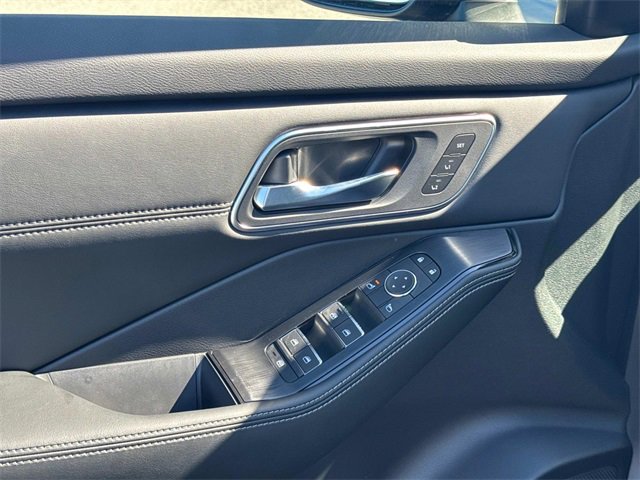 New 2026 Nissan Rogue Platinum w/ Platinum Premium Package image 24