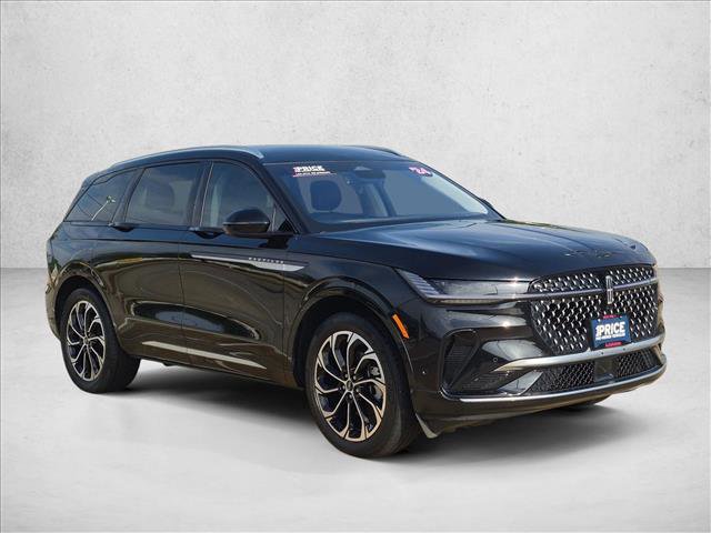 Used 2024 Lincoln Nautilus Reserve AWD/4WD image 3