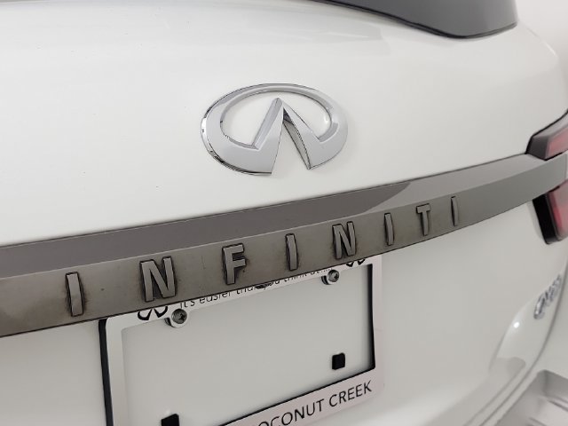 Used 2022 INFINITI QX80 Premium Select w/ Cargo Package AWD/4WD image 5