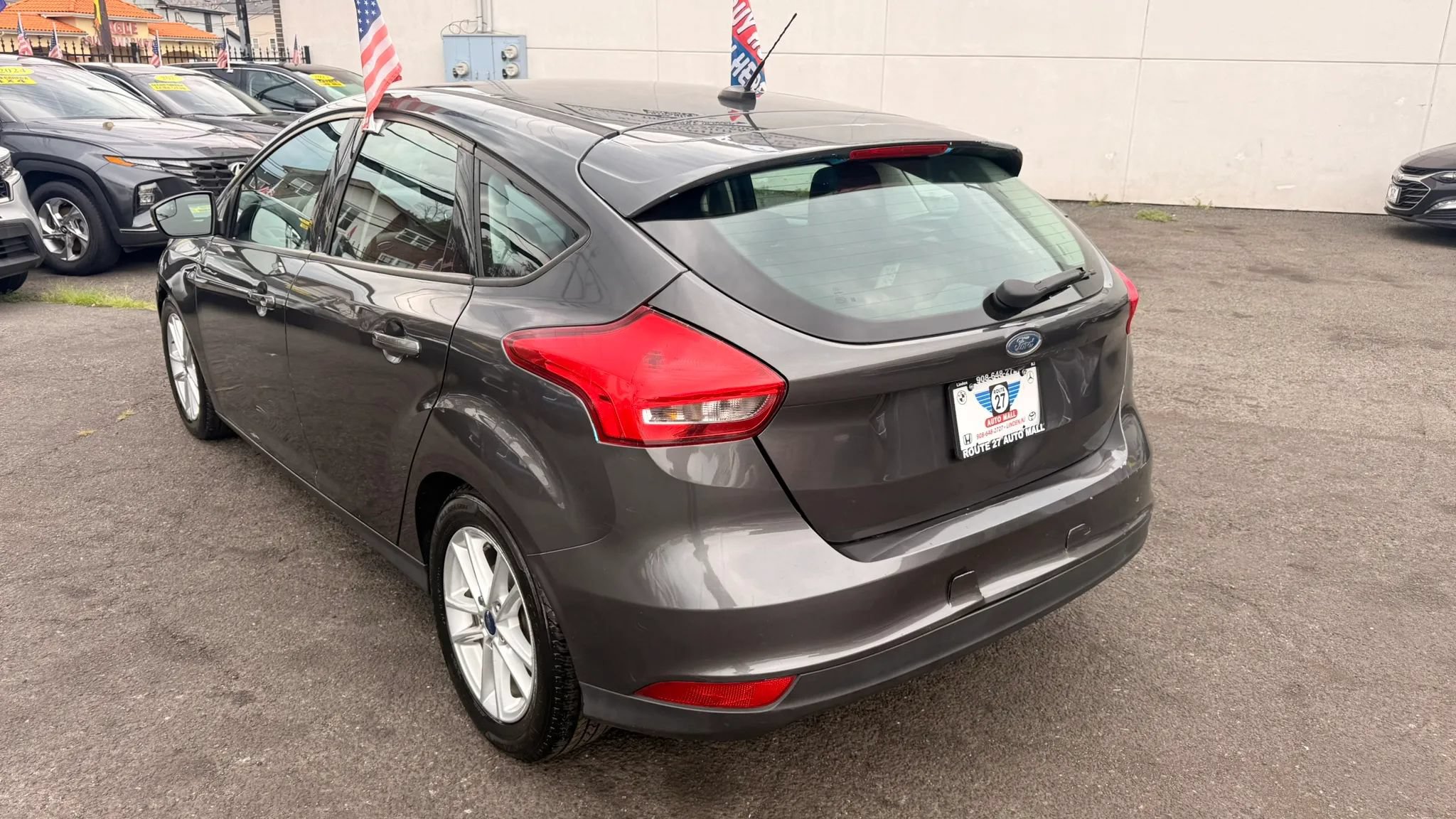 Used 2016 Ford Focus SE FWD image 5