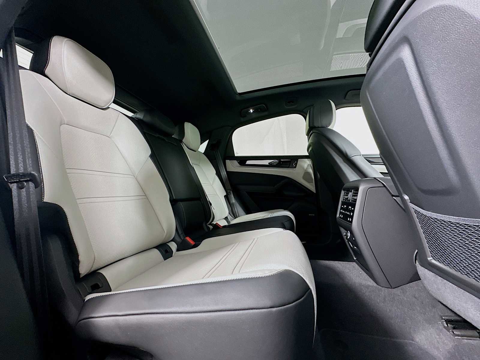 New 2026 Porsche Cayenne E-Hybrid image 28