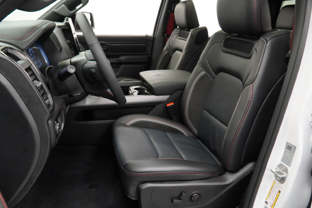 Certified 2026 RAM 1500 Laramie AWD/4WD image 3