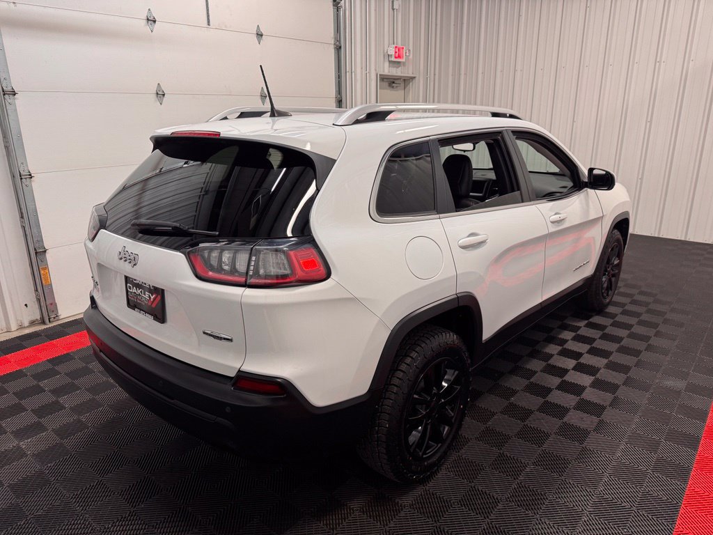 Used 2021 Jeep Cherokee Latitude Plus AWD/4WD image 5