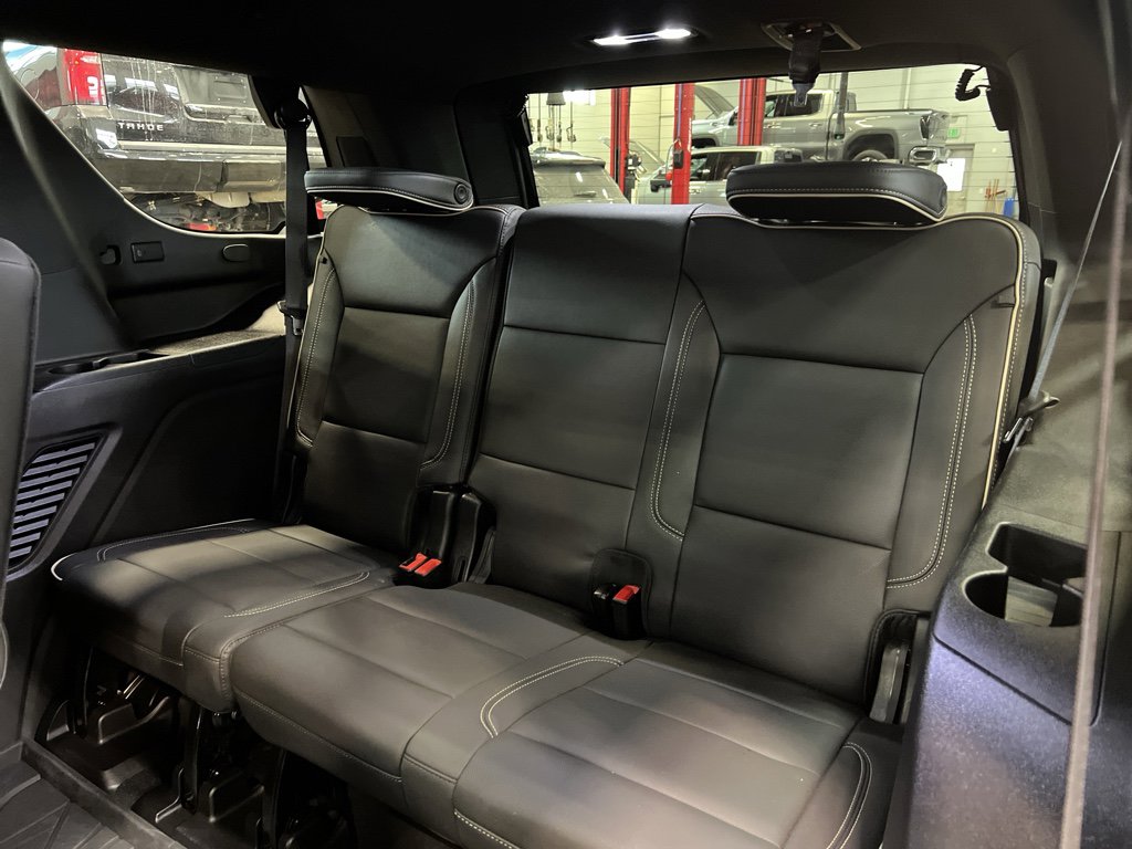 Used 2024 Chevrolet Tahoe Premier w/ Premium Package image 40