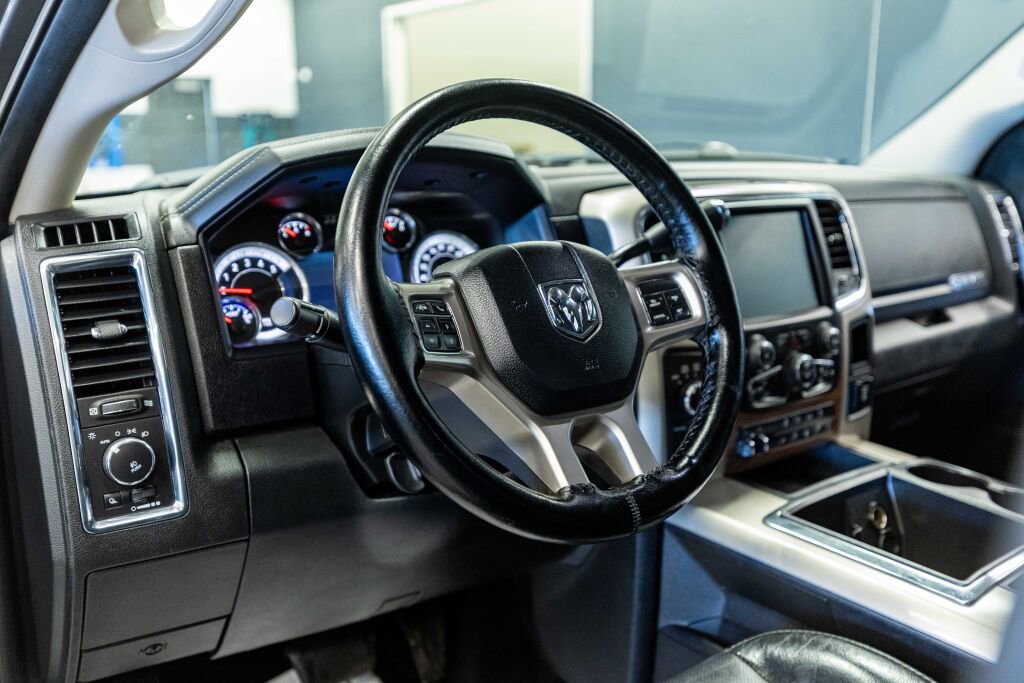 Used 2015 RAM 3500 Laramie image 11