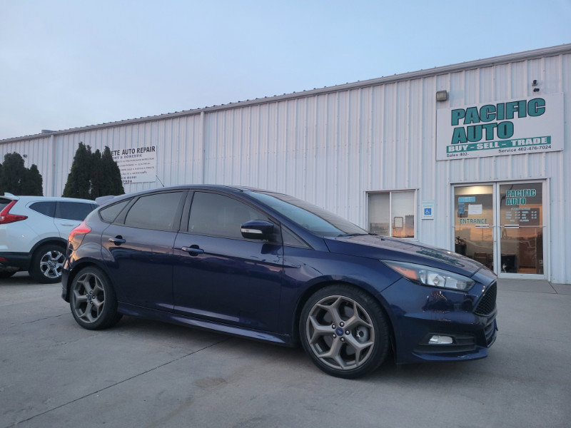 Used 2016 Ford Focus ST image 11