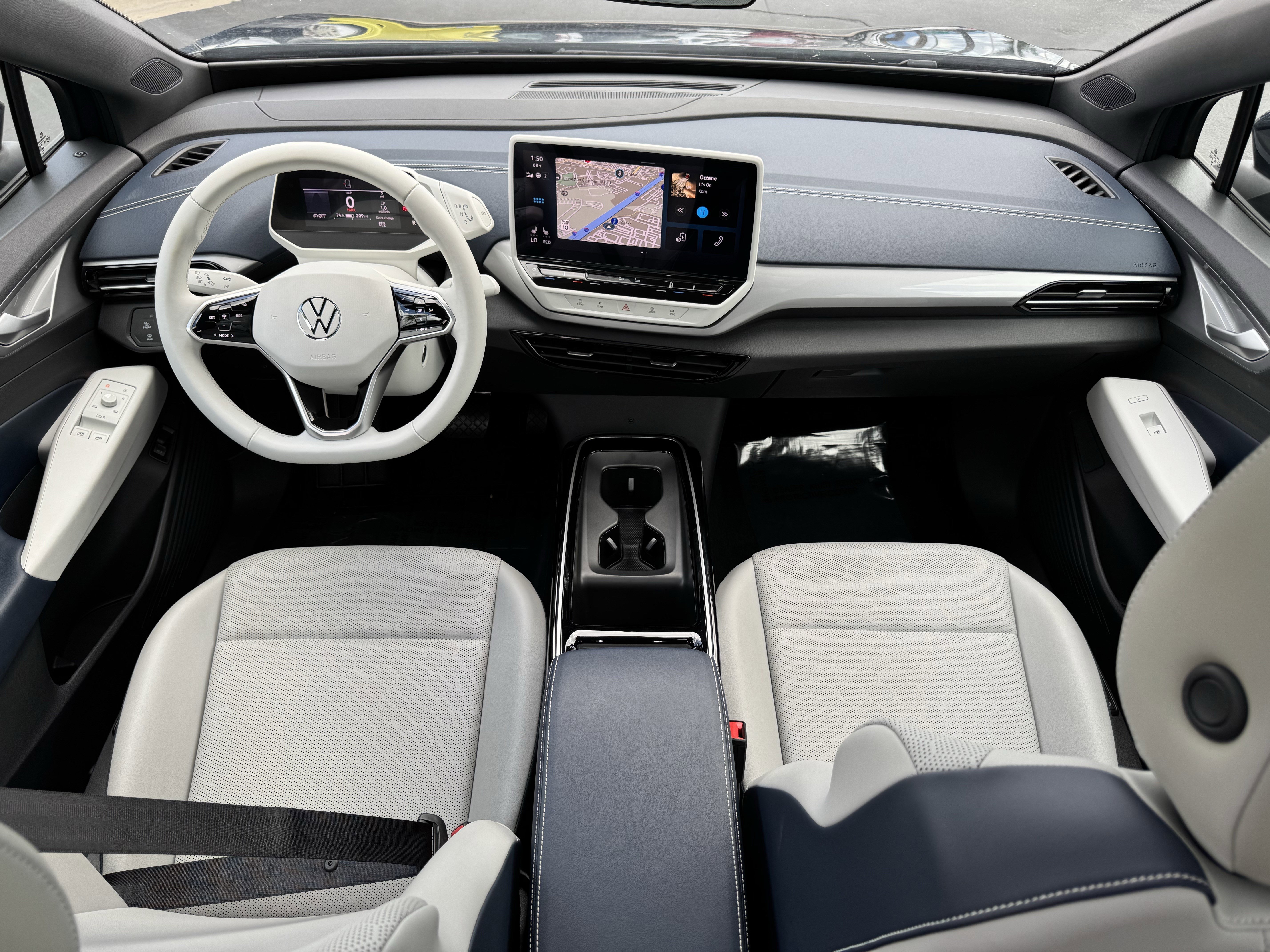 Used 2023 Volkswagen ID.4 Pro S Plus RWD image 33