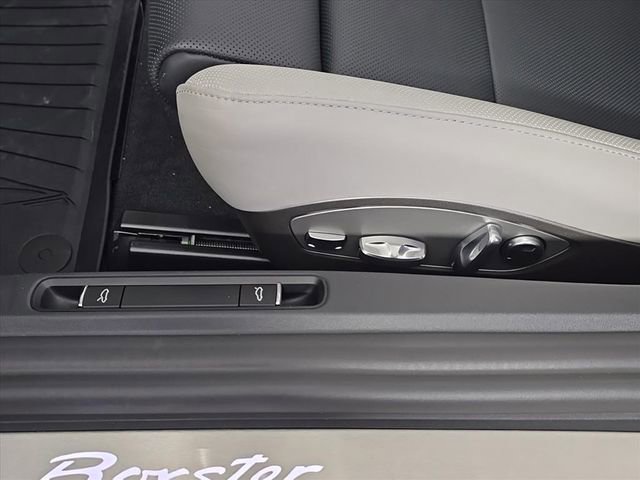 Certified 2025 Porsche 718 Boxster image 17