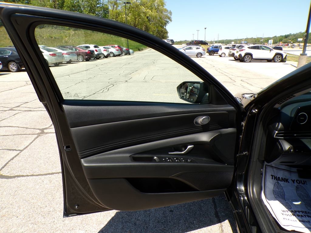Certified 2023 Hyundai Elantra SEL w/ Convenience Package FWD image 20