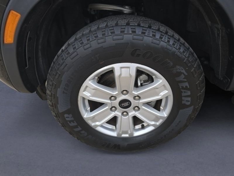 Used 2024 Ford Ranger XL image 27