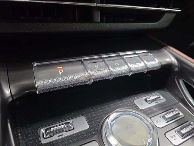 New 2026 Lincoln Nautilus Reserve AWD/4WD image 21