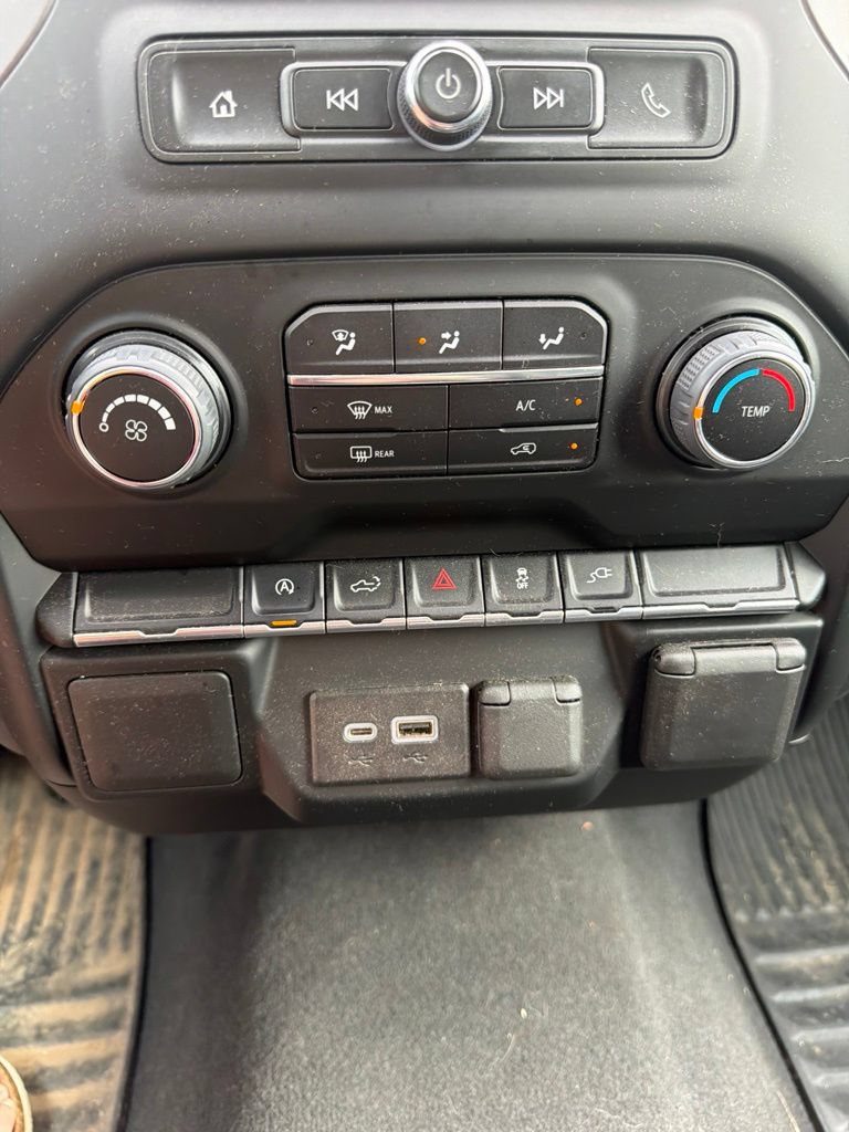 Used 2022 Chevrolet Silverado 1500 Custom AWD/4WD image 25