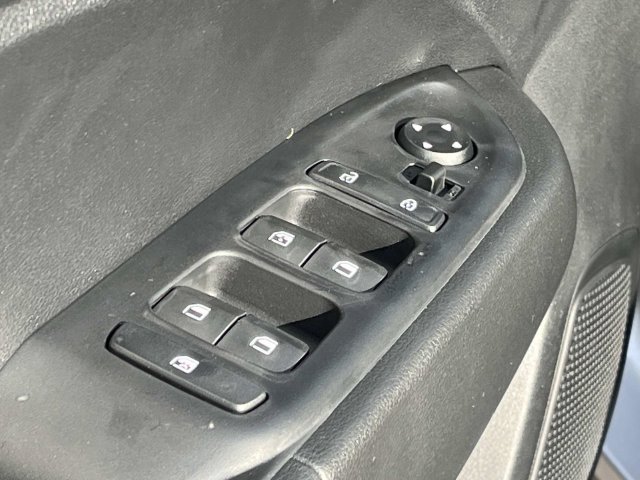 New 2026 Hyundai Venue SEL FWD image 24