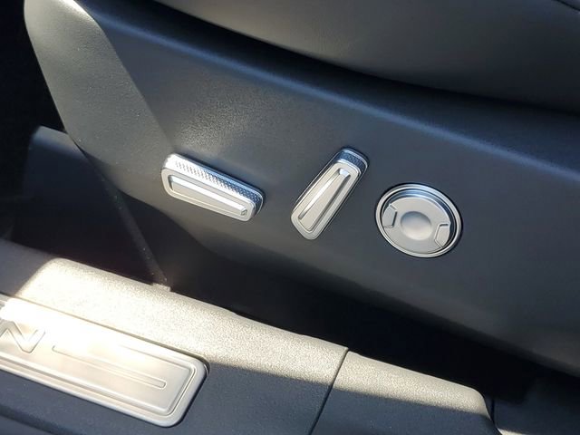 New 2026 Lincoln Nautilus Premier AWD/4WD image 10