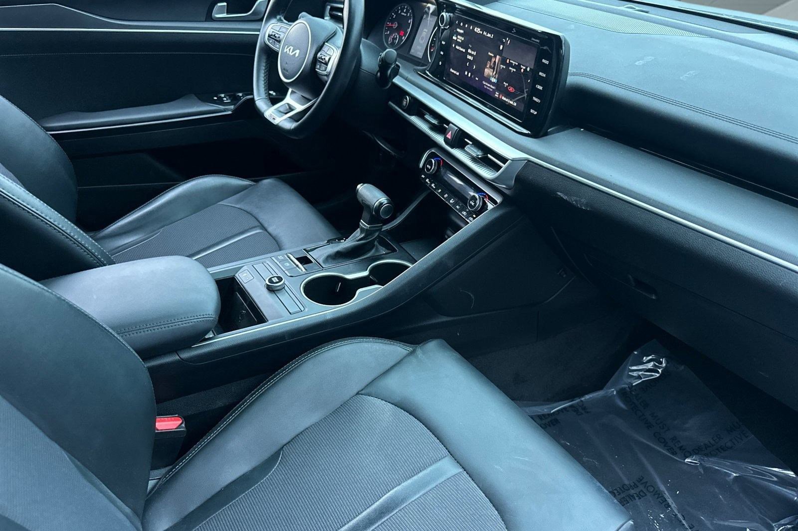 Used 2022 Kia K5 GT-Line image 32