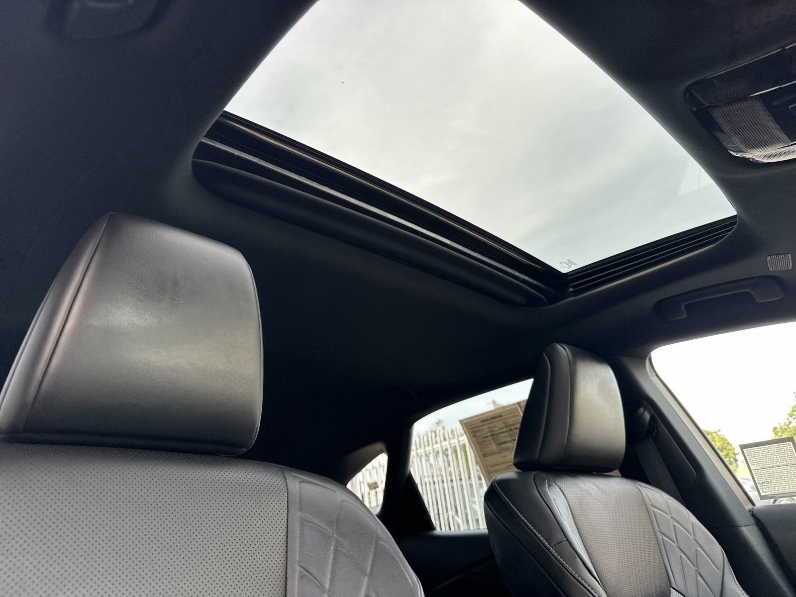 Used 2024 Lexus RX 350h w/ Accessory Package (Z1) image 19