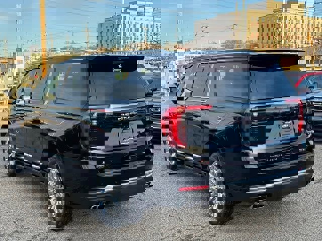 New 2026 GMC Yukon XL Denali w/ Denali Reserve Package image 6