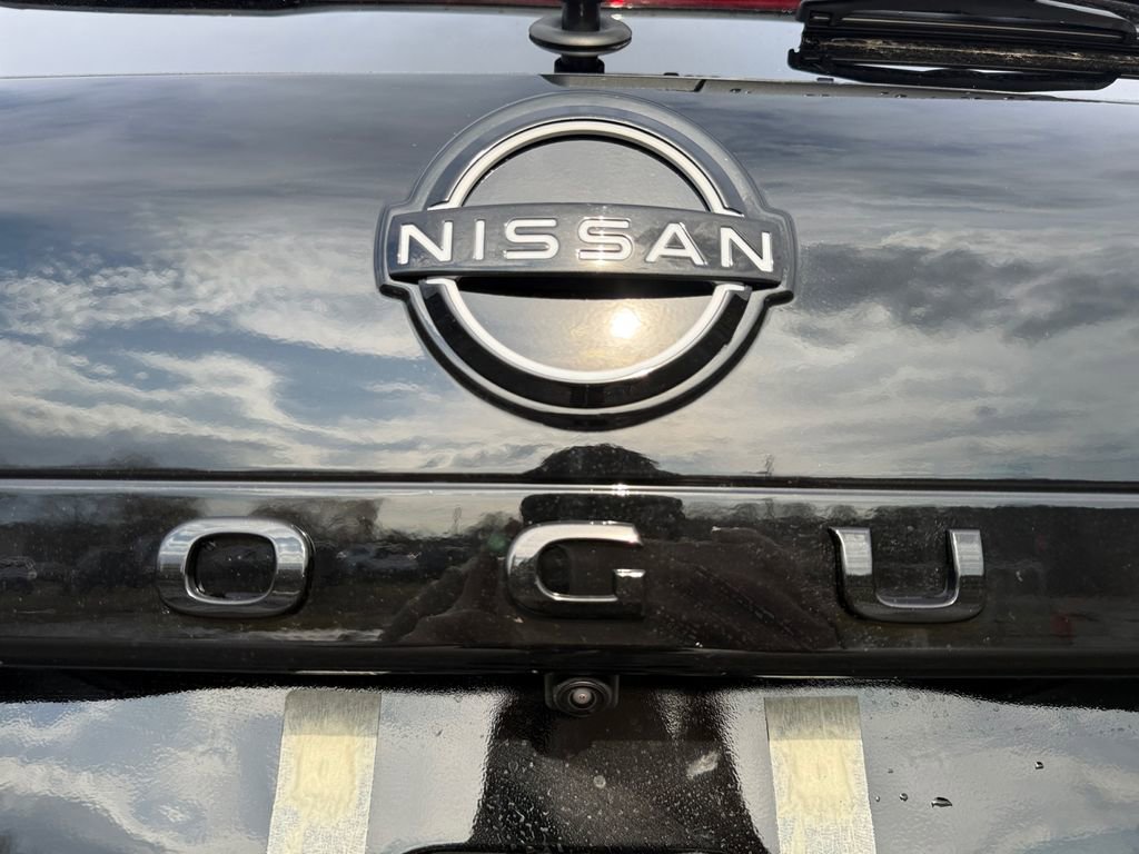 New 2026 Nissan Rogue SV image 17