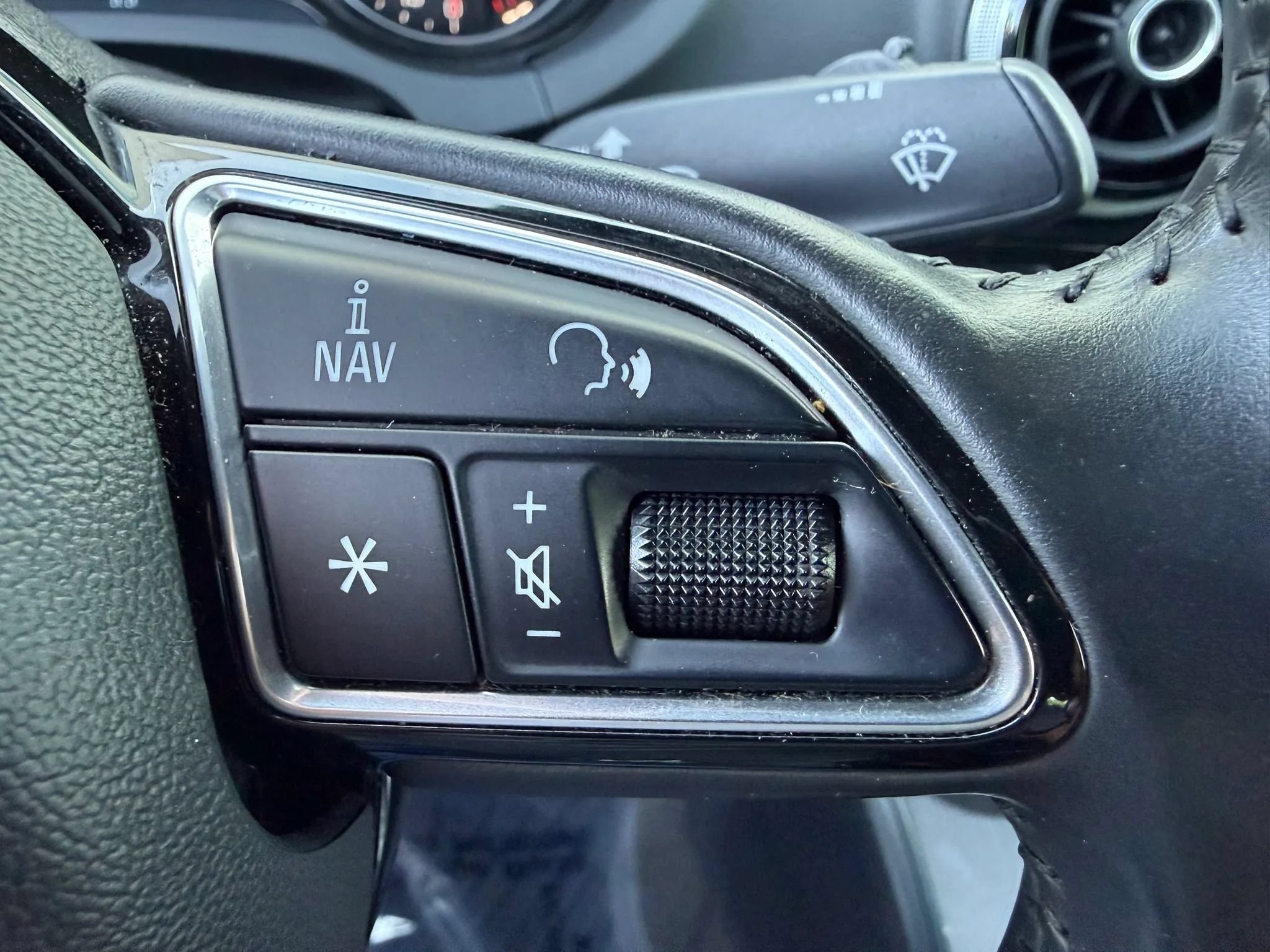 Used 2015 Audi A3 TDI Premium w/ Cold Weather Package FWD image 33
