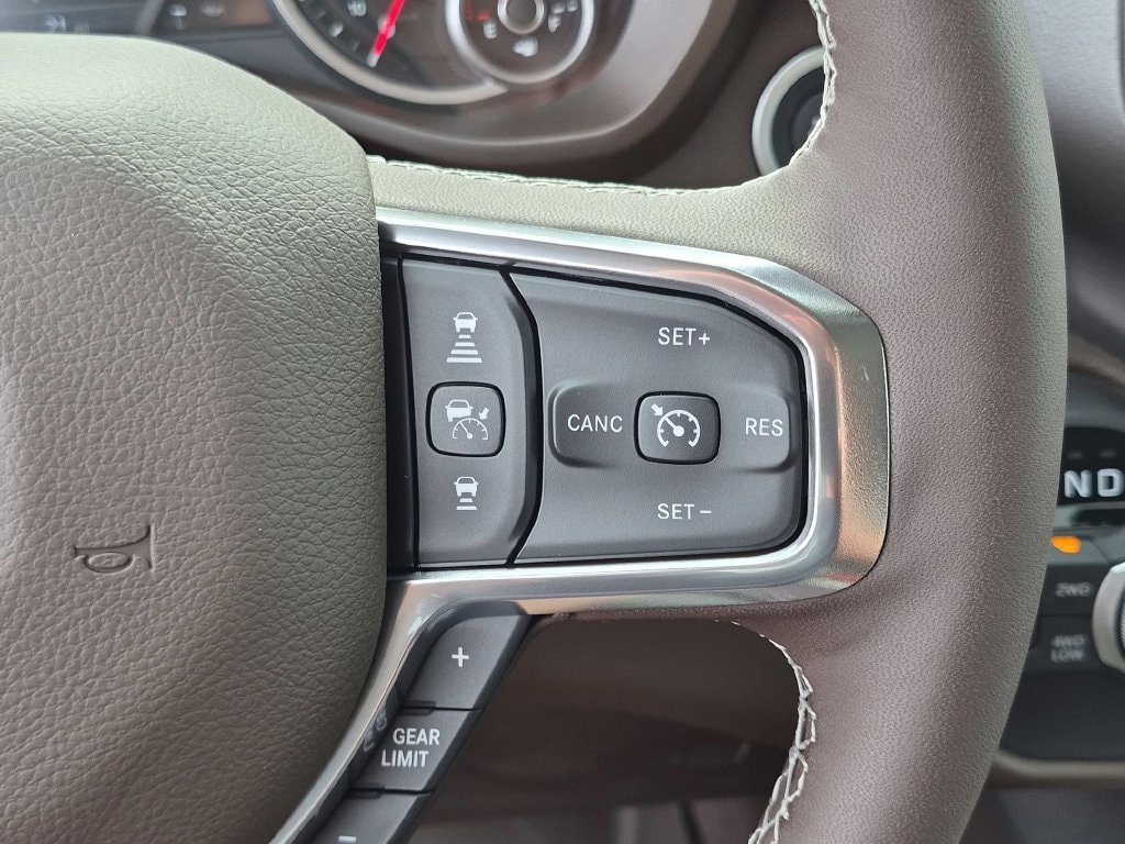 New 2027 RAM 1500 Laramie AWD/4WD image 15