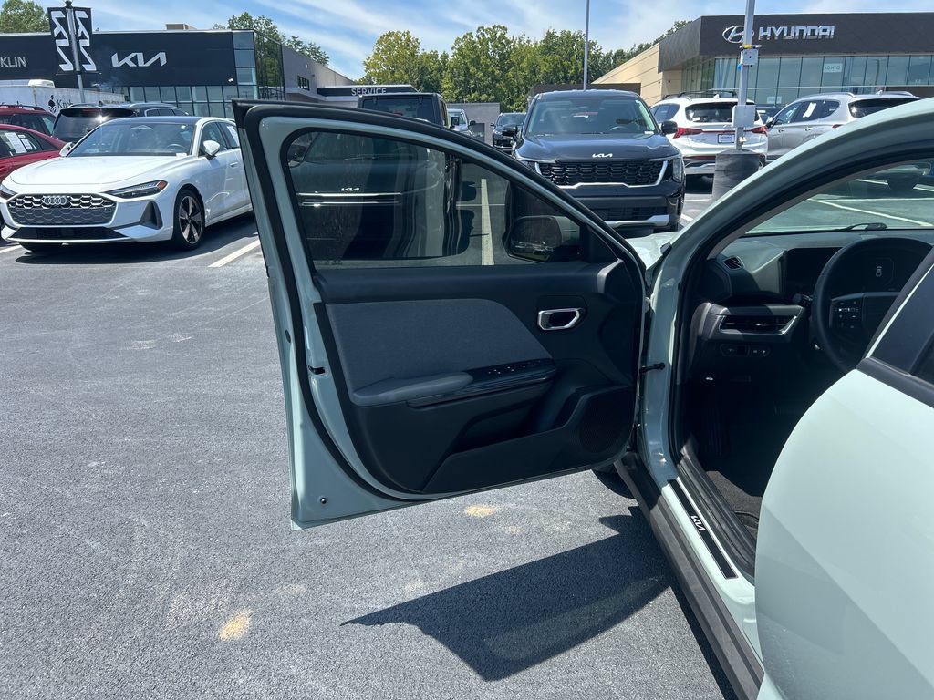 Certified 2025 Kia K4 EX FWD image 12