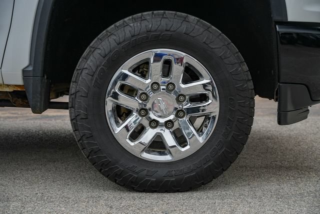 Used 2021 Chevrolet Silverado 2500 Custom w/ Custom Value Package AWD/4WD image 5