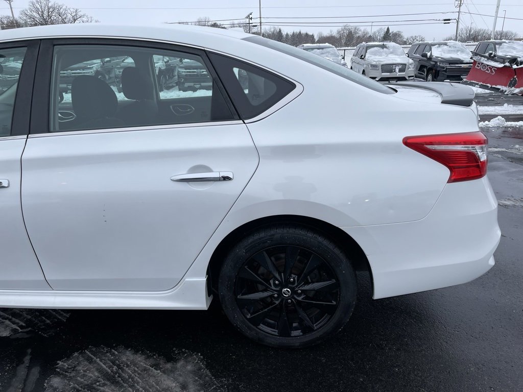 Used 2017 Nissan Sentra SR w/ SR Midnight Edition image 24