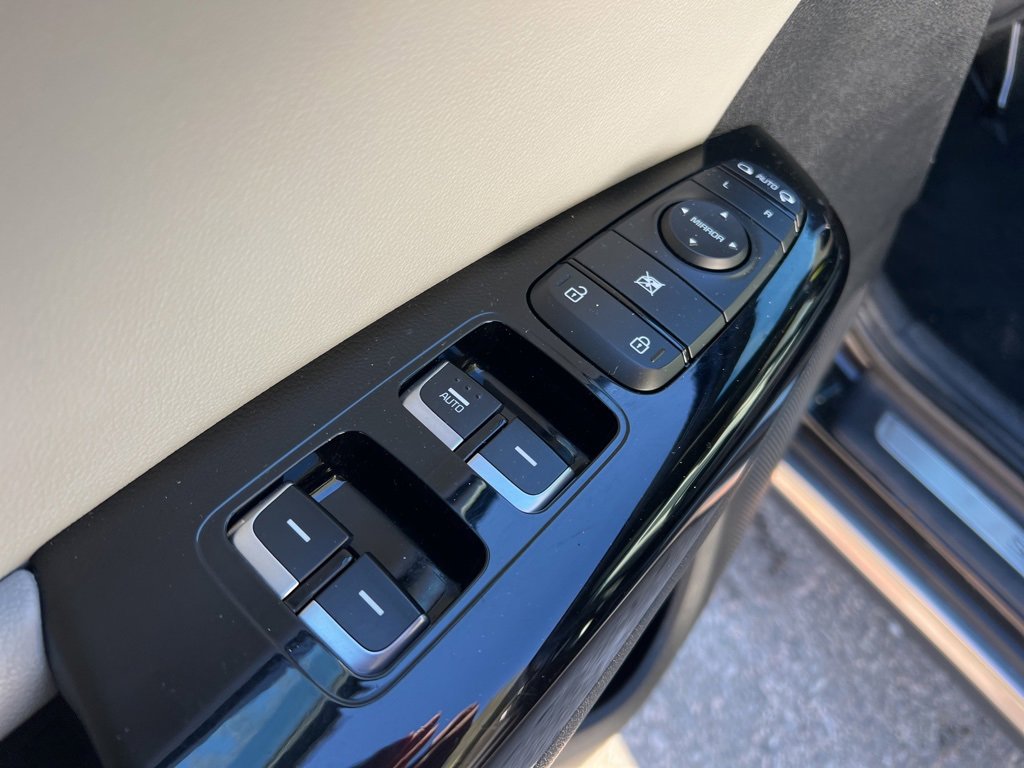 Used 2018 Kia Sportage EX w/ EX Sport Appearance Package image 9