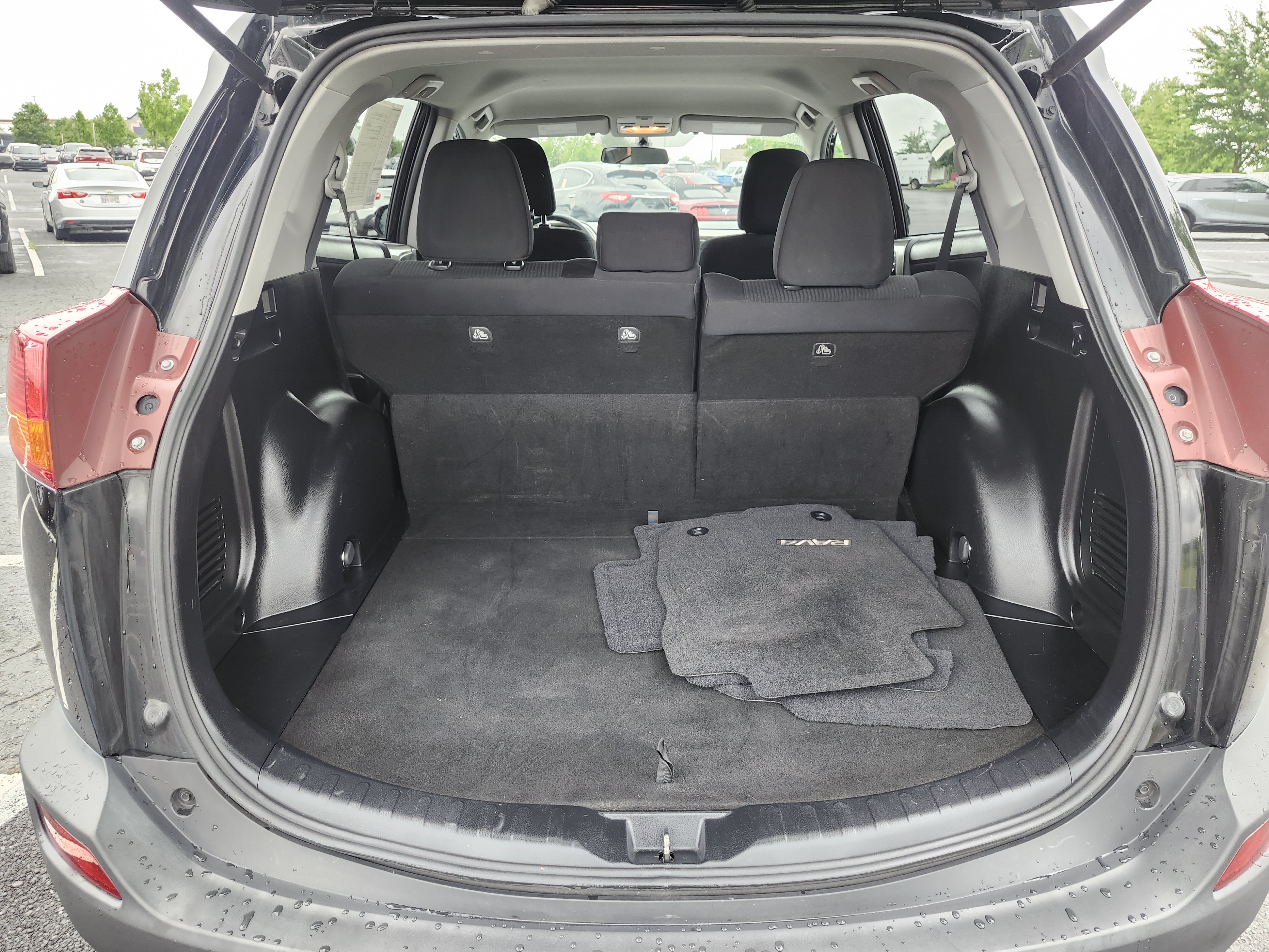 Used 2015 Toyota RAV4 LE FWD image 21