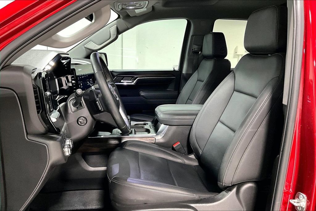 Used 2025 GMC Sierra 1500 SLT image 33