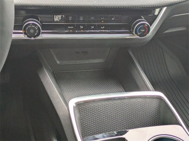 New 2026 Chevrolet Equinox LT image 18