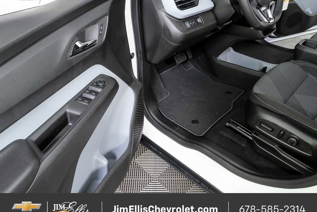 New 2027 Chevrolet Bolt LT w/ Comfort Package image 7
