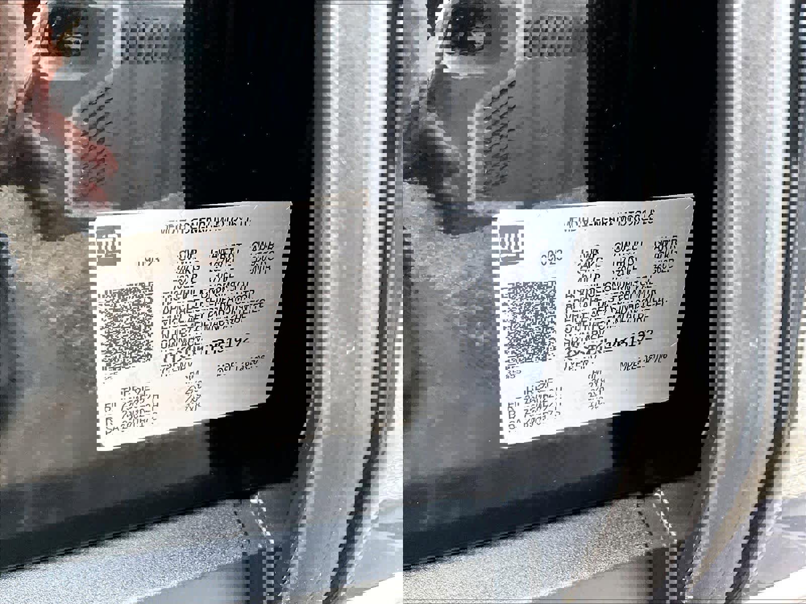 Used 2023 Cadillac Escalade Premium Luxury Platinum image 37