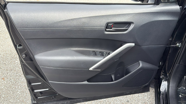 Used 2026 Toyota Corolla Cross LE FWD image 18