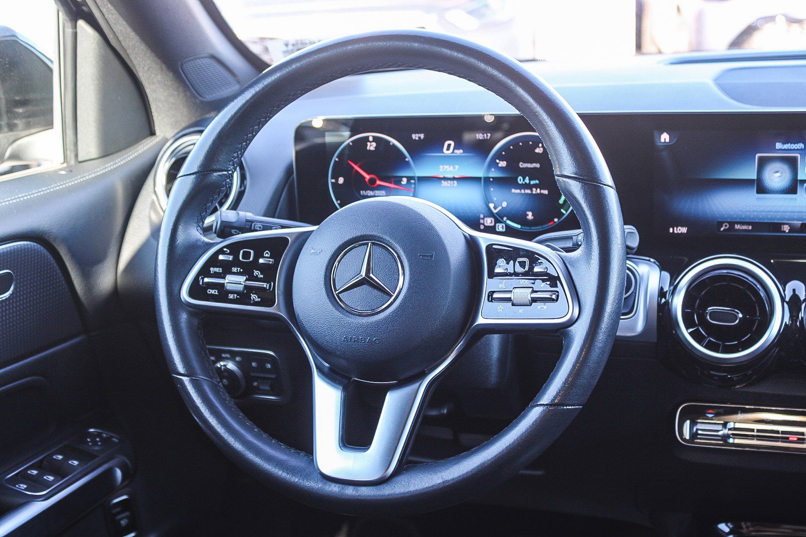 Used 2022 Mercedes-Benz GLB 250 image 16