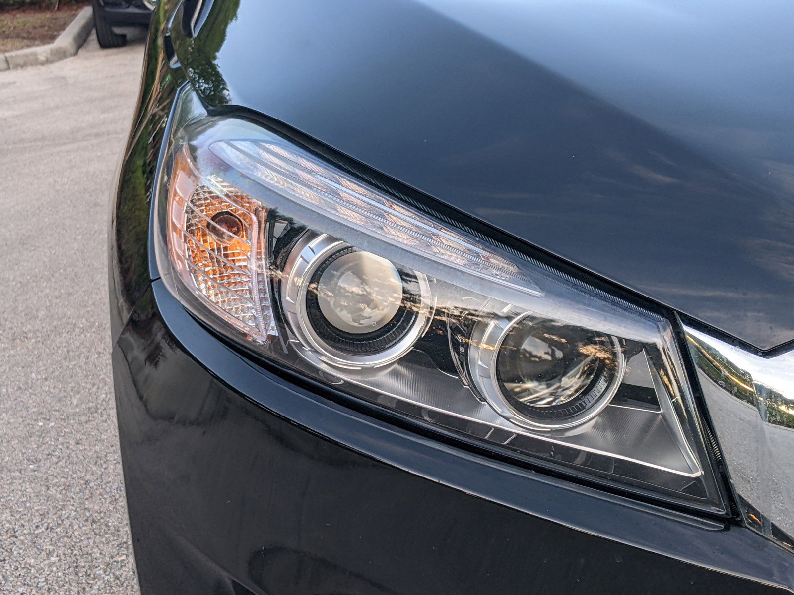 Used 2017 Kia Sorento SX image 8