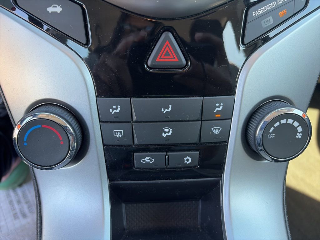 Used 2016 Chevrolet Cruze LS FWD image 11