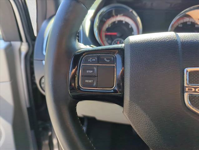 Used 2017 Dodge Grand Caravan SXT FWD image 14