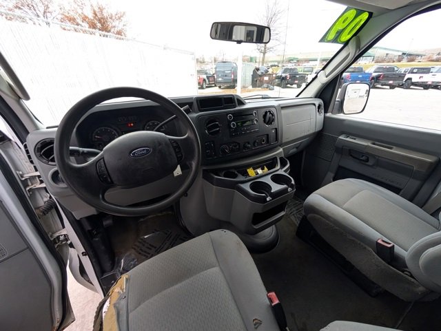 Used 2009 Ford E-350 and Econoline 350 XLT image 6
