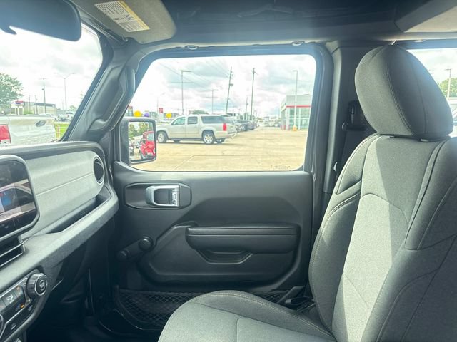 Used 2024 Jeep Wrangler Unlimited Sport AWD/4WD image 20