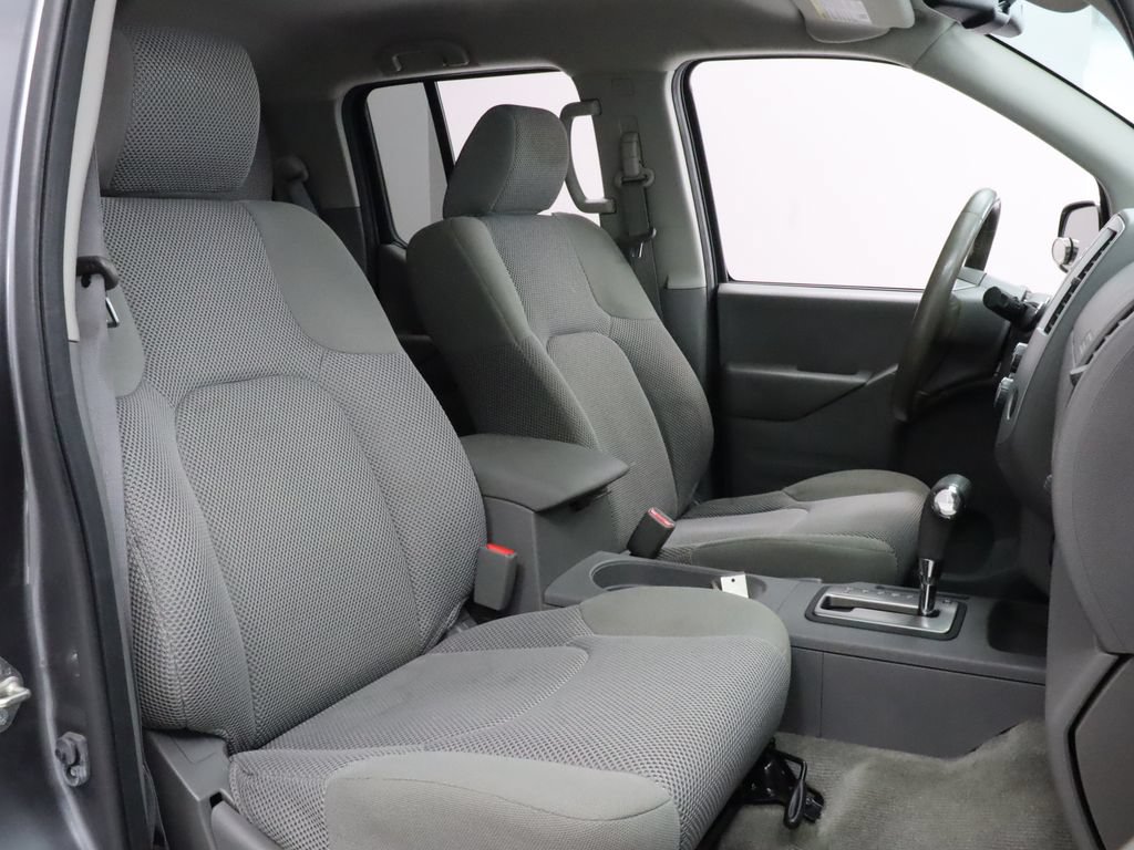 Used 2017 Nissan Frontier SV w/ SV Value Truck Package RWD image 20