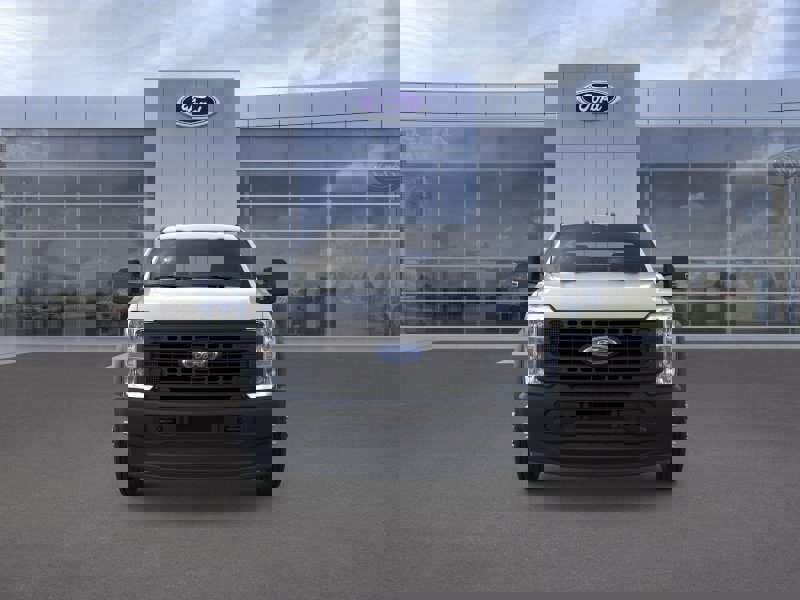 New 2026 Ford F550 4x4 Crew Cab image 6