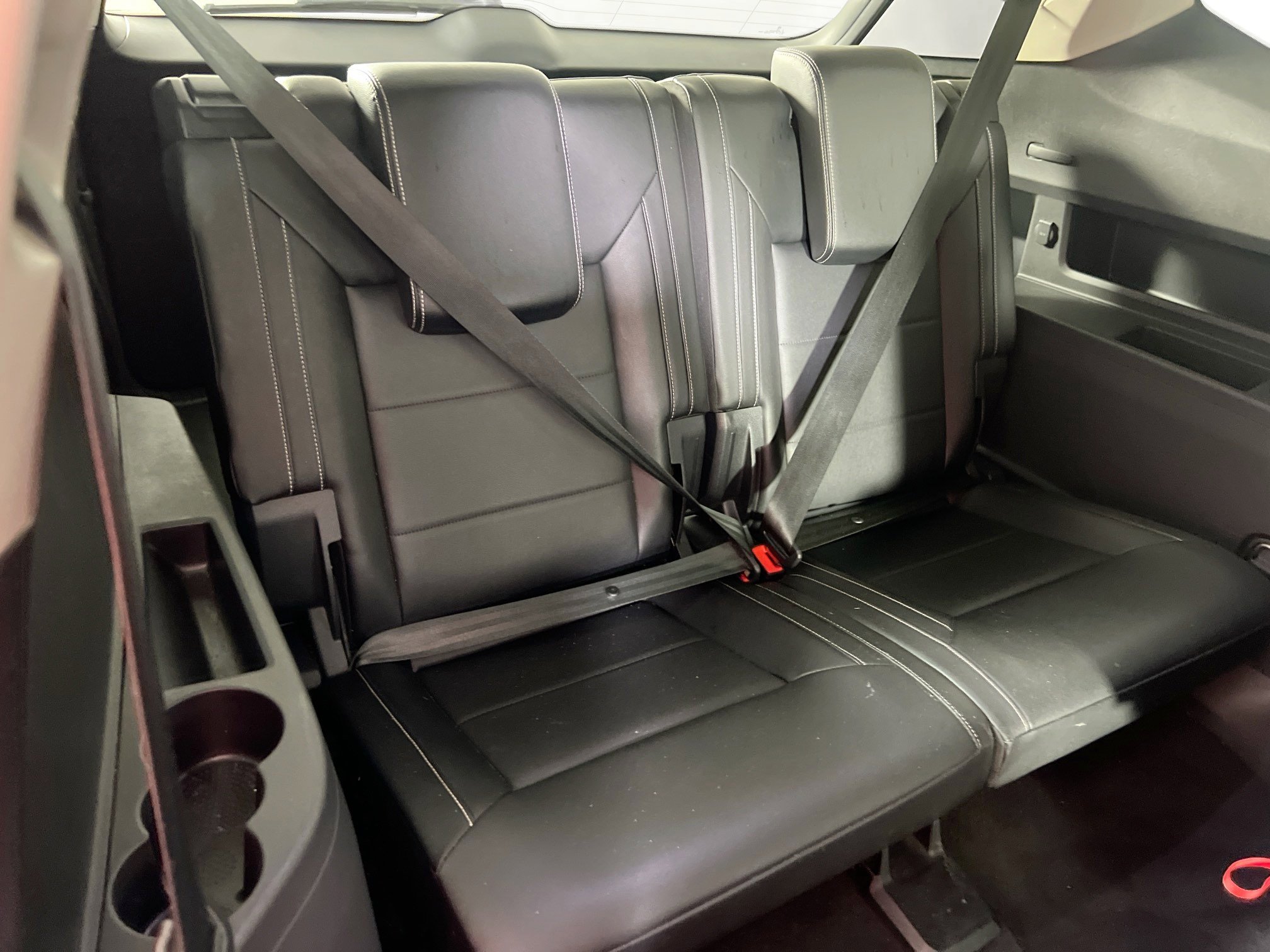 Used 2022 Volkswagen Atlas SEL R-Line image 28