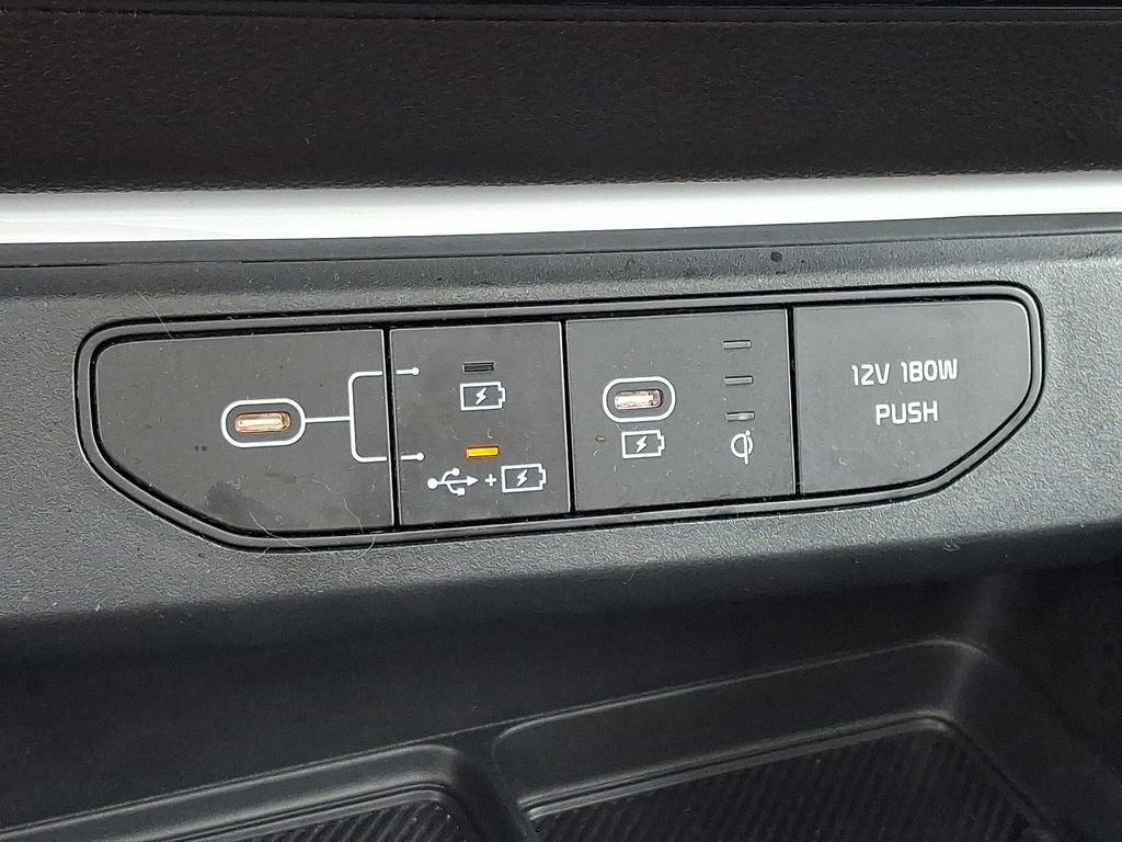 Certified 2025 Kia Carnival SX Prestige FWD image 27