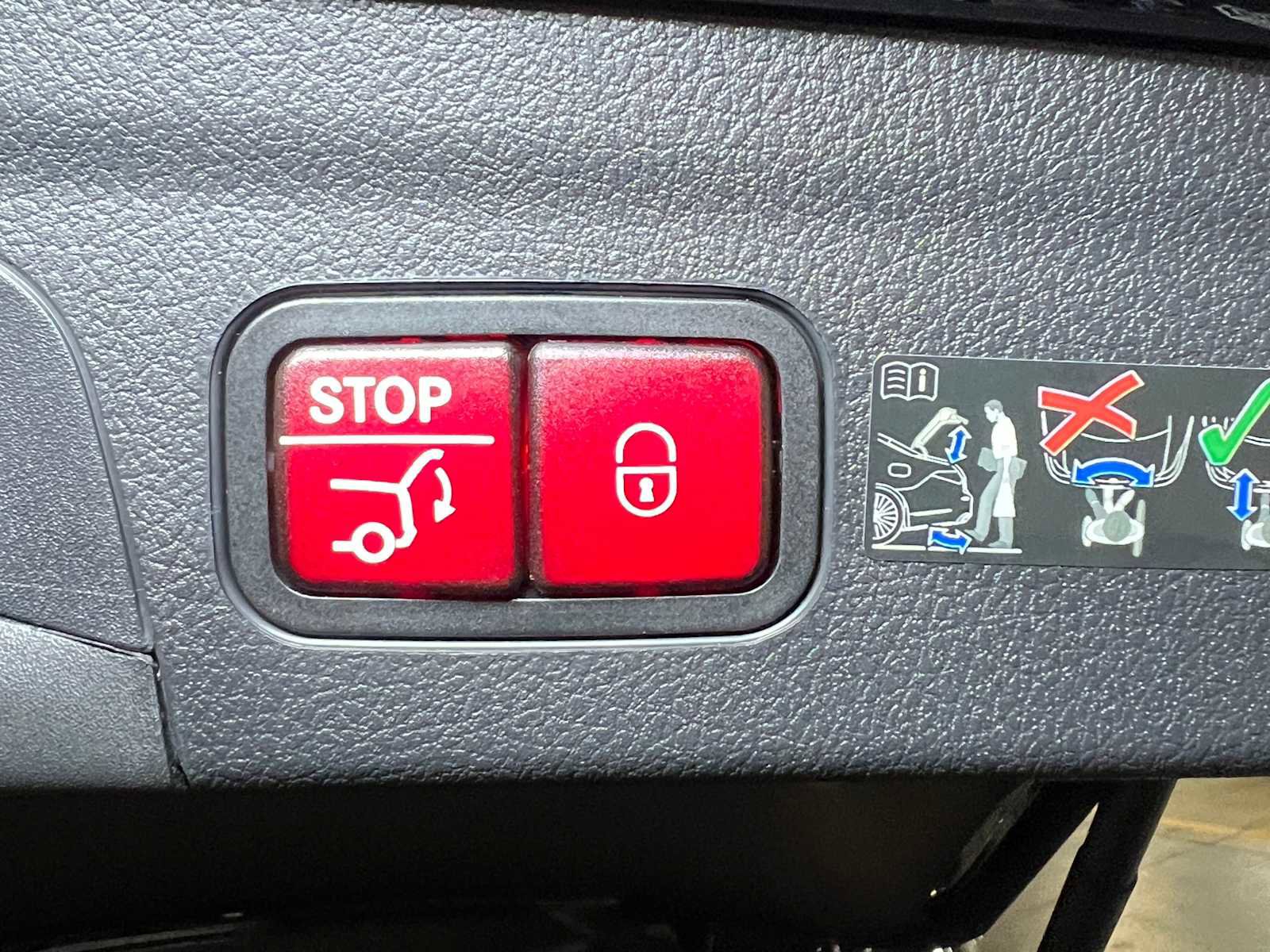 New 2025 Mercedes-Benz GLE 580 4MATIC image 16