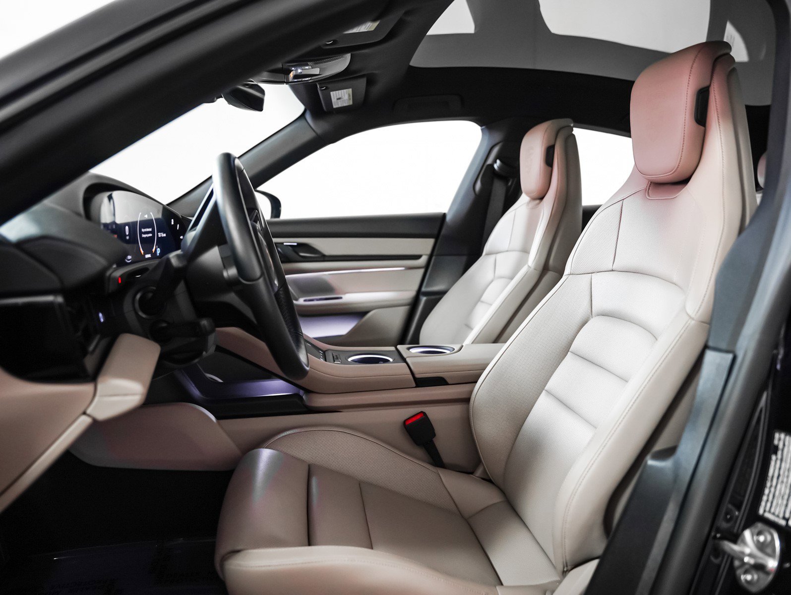 Certified 2024 Porsche Taycan 4S image 5