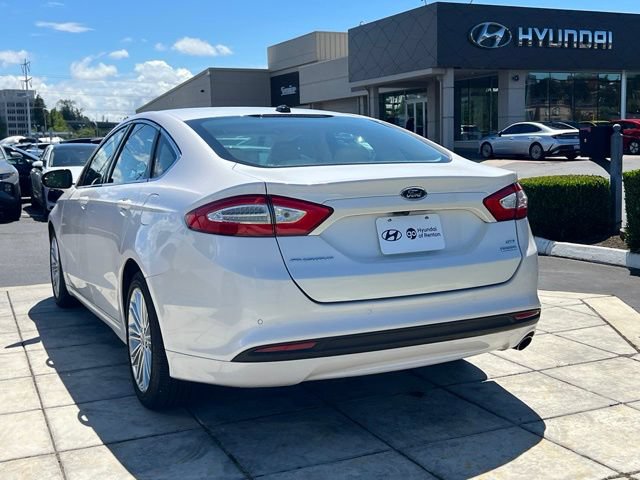 Used 2016 Ford Fusion SE w/ Equipment Group 202A FWD image 7