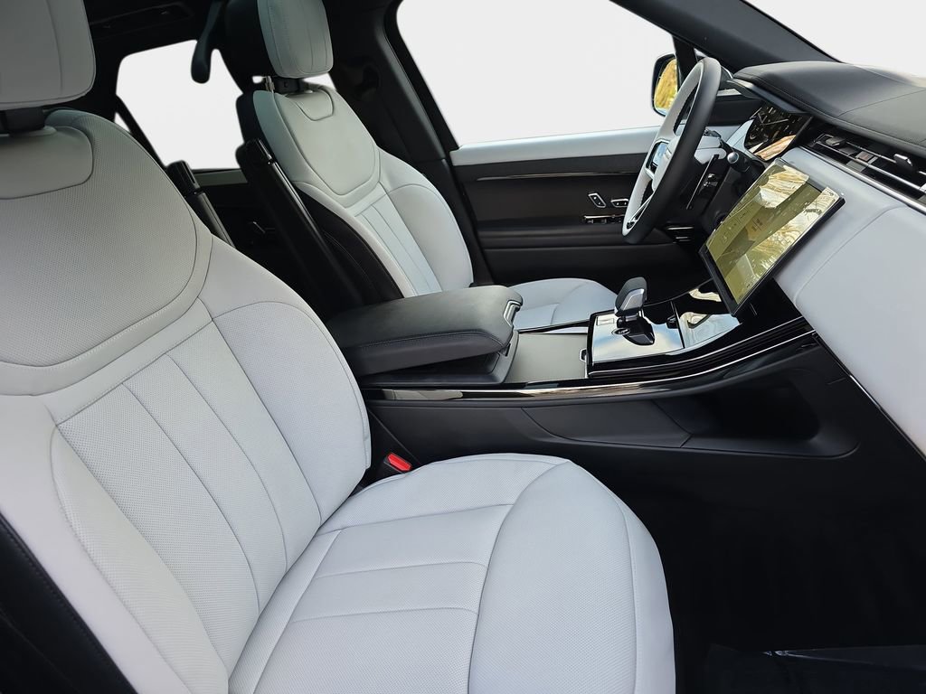 New 2026 Land Rover Range Rover Sport Dynamic SE image 10