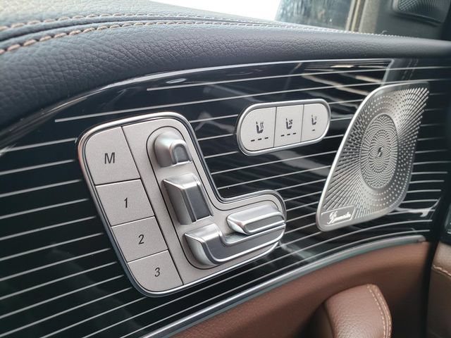 Used 2024 Mercedes-Benz GLS 450 4MATIC image 26