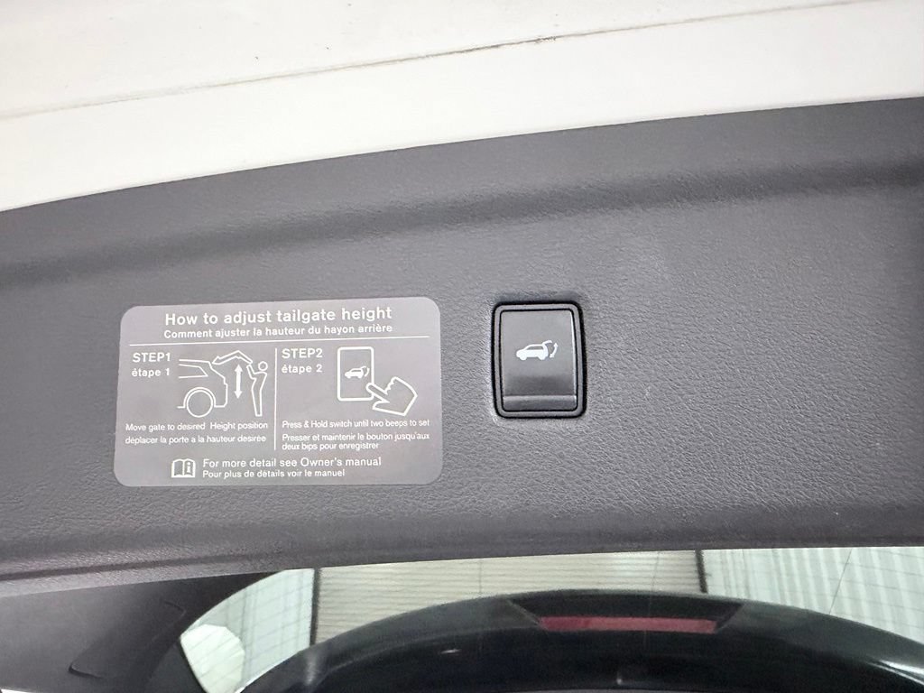 Certified 2020 INFINITI QX50 Luxe w/ Navigation Package FWD image 32